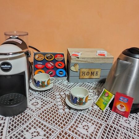 카시아 La Bomboniera Casa Vacanze 아파트 외부 사진